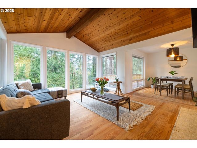 1880 Sw HEINEY Rd, Gresham, OR 97080