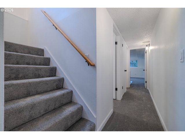 1880 Sw HEINEY Rd, Gresham, OR 97080