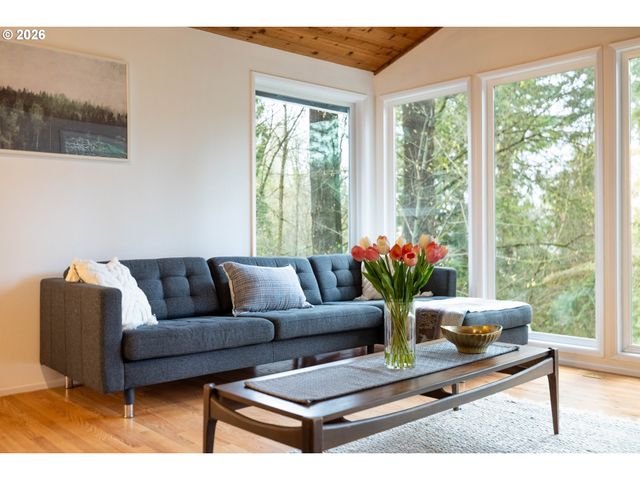 1880 Sw HEINEY Rd, Gresham, OR 97080