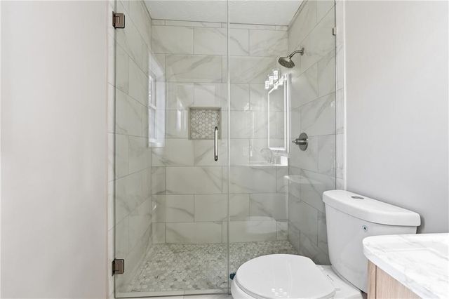 241 Summer Pond Trail, Lawrenceville, GA 30046
