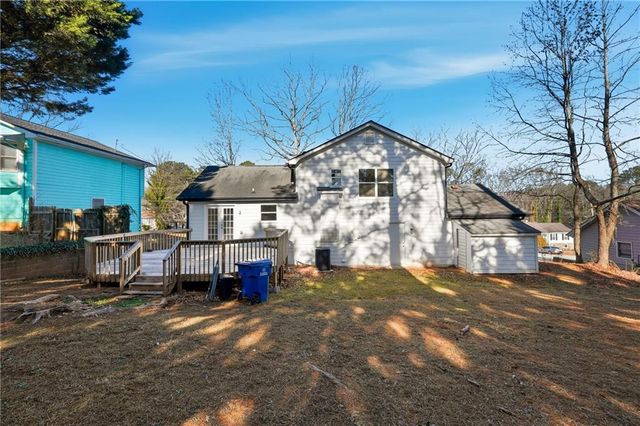 241 Summer Pond Trail, Lawrenceville, GA 30046