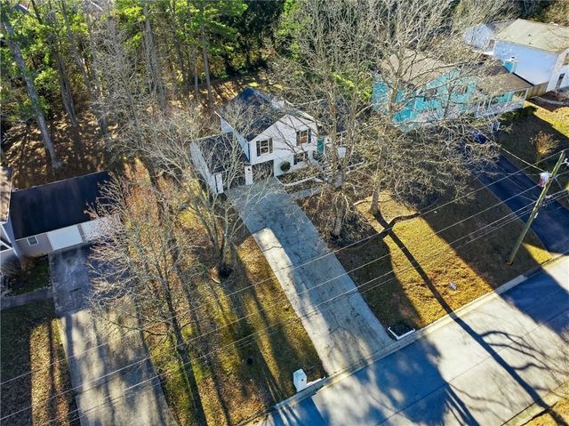 241 Summer Pond Trail, Lawrenceville, GA 30046