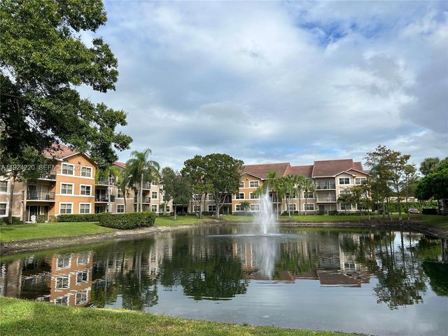 8977 Wiles Rd 208, Coral Springs, FL 33067