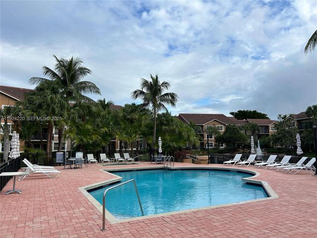 8977 Wiles Rd 208, Coral Springs, FL 33067