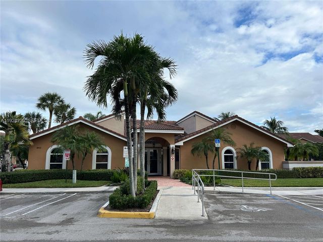 8977 Wiles Rd 208, Coral Springs, FL 33067