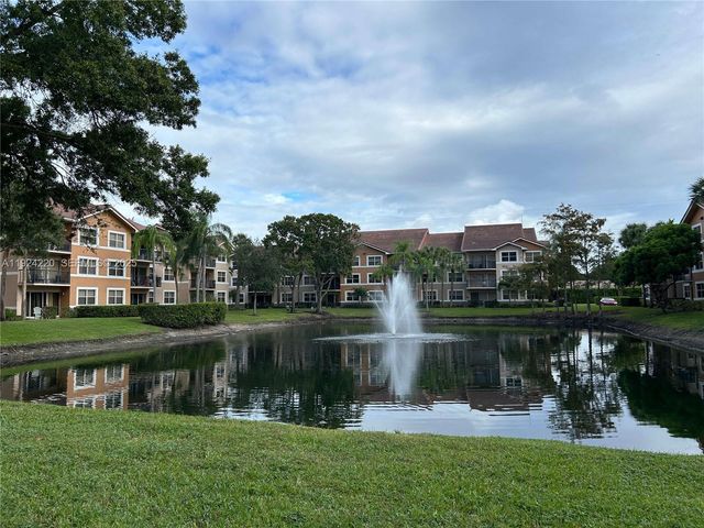 8977 Wiles Rd 208, Coral Springs, FL 33067