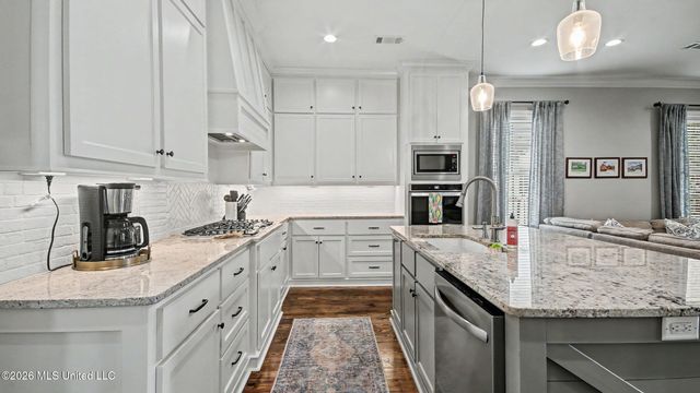 114 First Colony Boulevard, Madison, MS 39110