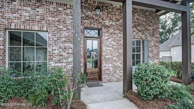 114 First Colony Boulevard, Madison, MS 39110