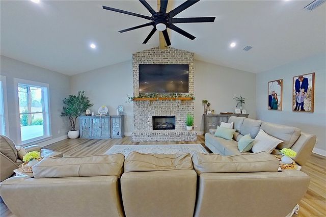 2064 N Hwy 121, Bristol, GA 31518