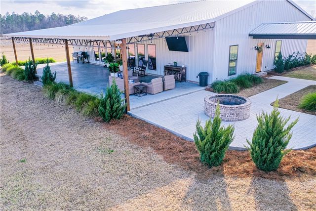 2064 N Hwy 121, Bristol, GA 31518