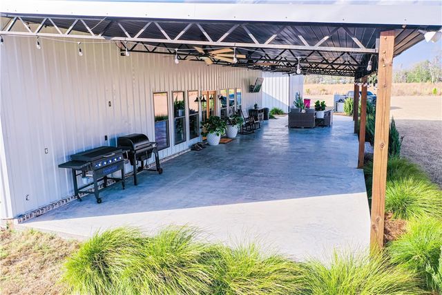 2064 N Hwy 121, Bristol, GA 31518