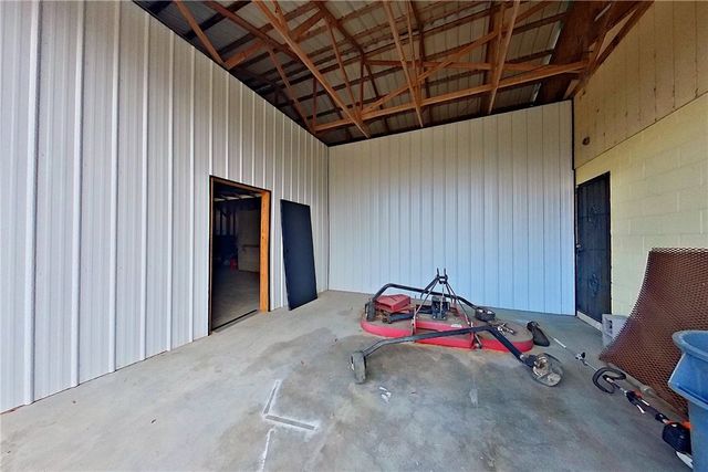 2064 N Hwy 121, Bristol, GA 31518