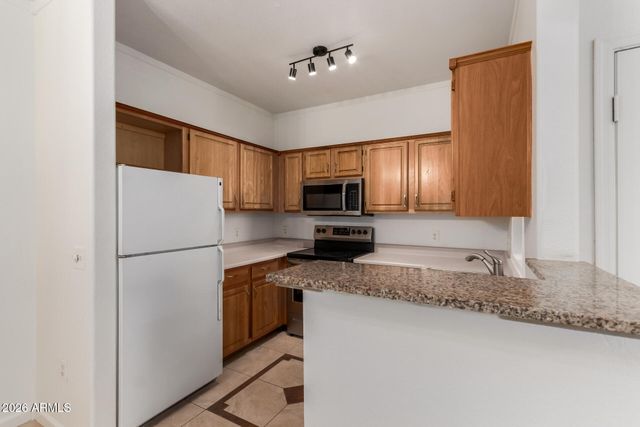 2929 W YORKSHIRE Drive 1093, Phoenix, AZ 85027