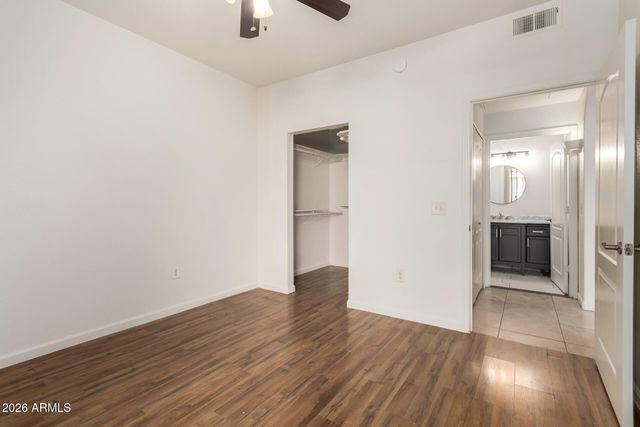 2929 W YORKSHIRE Drive 1093, Phoenix, AZ 85027