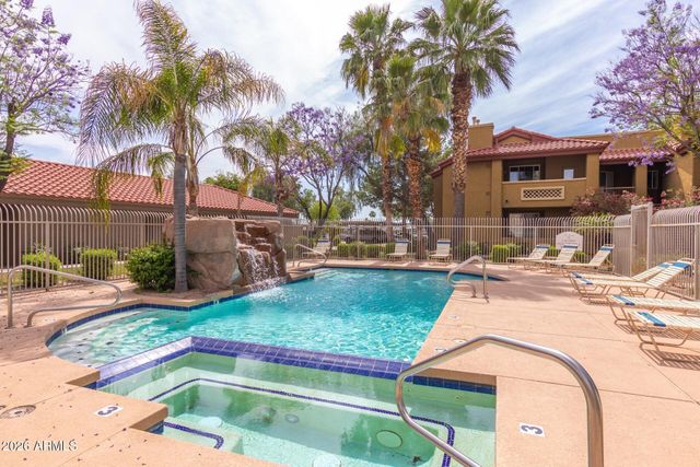 2929 W YORKSHIRE Drive 1093, Phoenix, AZ 85027