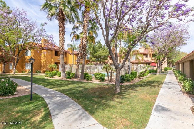 2929 W YORKSHIRE Drive 1093, Phoenix, AZ 85027