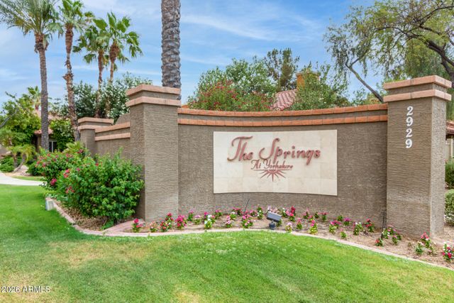 2929 W YORKSHIRE Drive 1093, Phoenix, AZ 85027