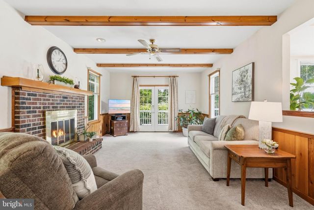 51 SNAPDRAGON DR, Newtown, PA 18940