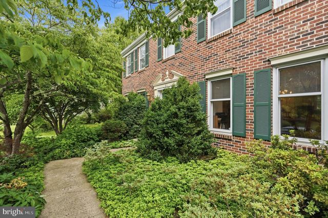 51 SNAPDRAGON DR, Newtown, PA 18940