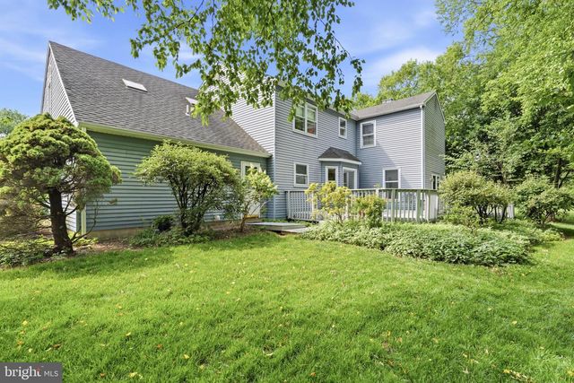 51 SNAPDRAGON DR, Newtown, PA 18940