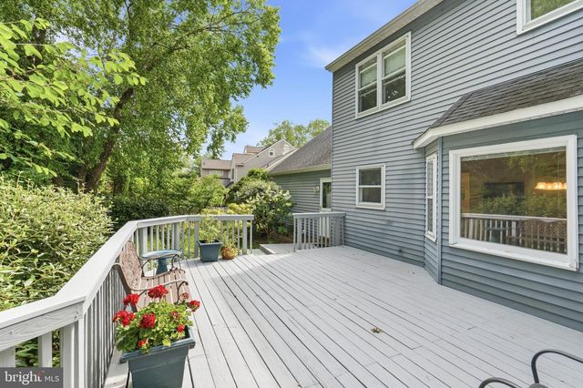 51 SNAPDRAGON DR, Newtown, PA 18940