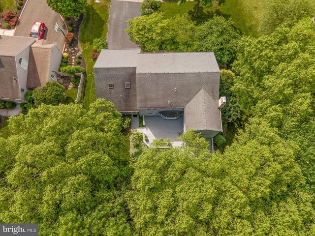 51 SNAPDRAGON DR, Newtown, PA 18940