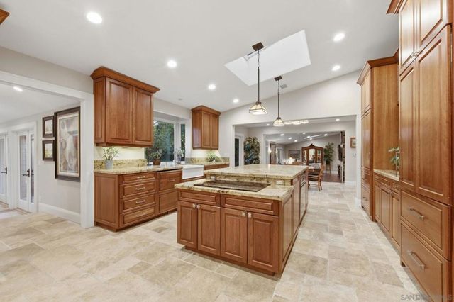 13327 Calle Colina, Poway, CA 92064