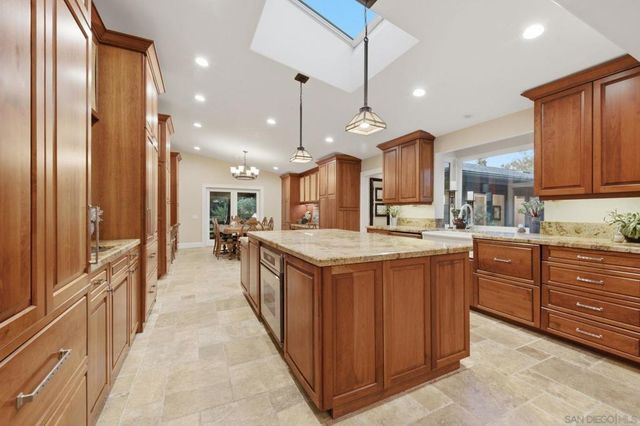 13327 Calle Colina, Poway, CA 92064