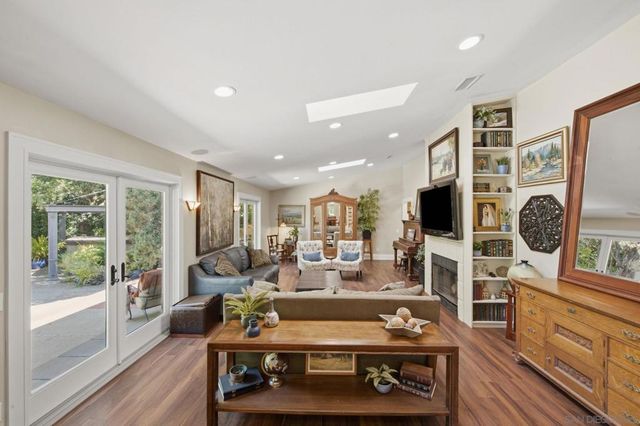13327 Calle Colina, Poway, CA 92064