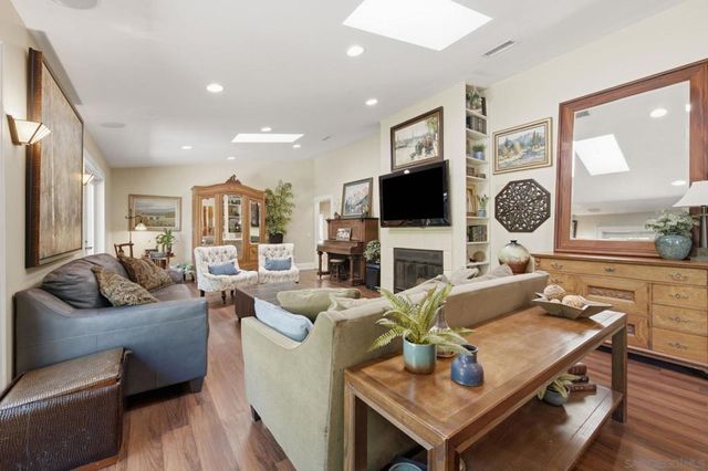 13327 Calle Colina, Poway, CA 92064