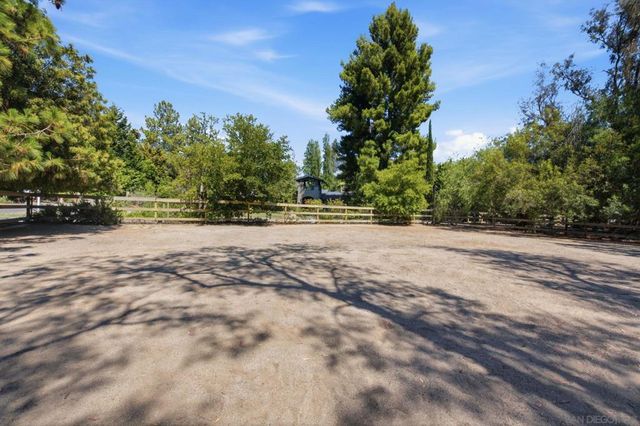 13327 Calle Colina, Poway, CA 92064