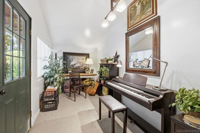 13327 Calle Colina, Poway, CA 92064