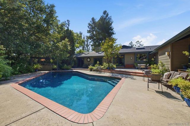 13327 Calle Colina, Poway, CA 92064