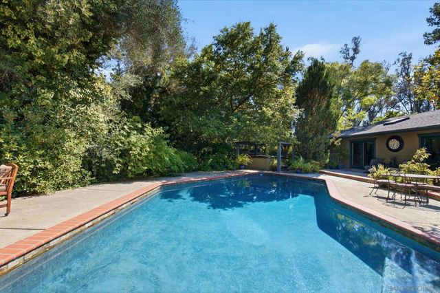 13327 Calle Colina, Poway, CA 92064
