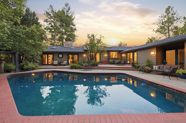 13327 Calle Colina, Poway, CA 92064