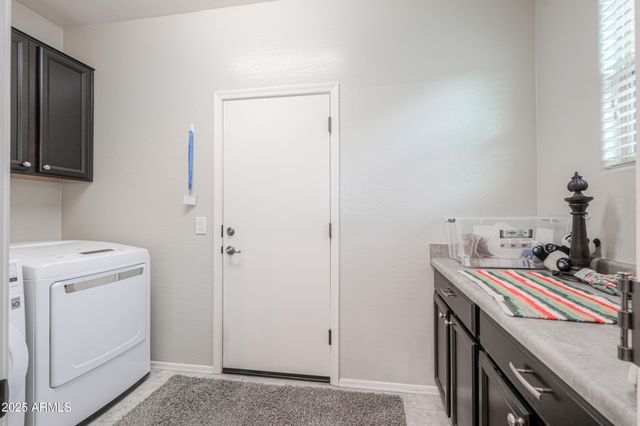 42057 W BACCARAT Drive, Maricopa, AZ 85138