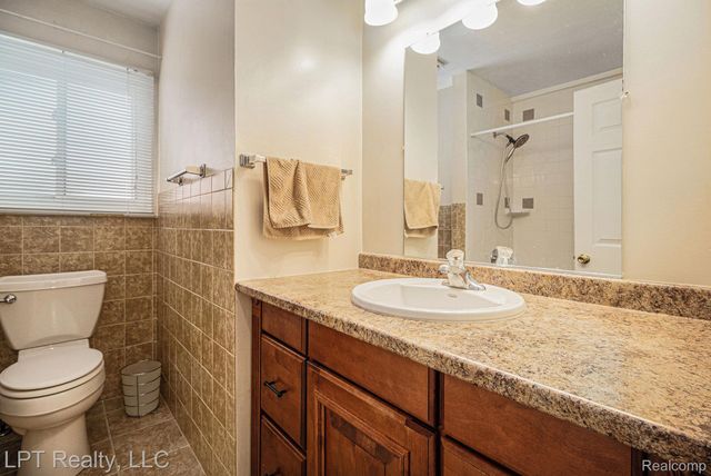 2160 Malvina Street, Lincoln Park, MI 48146