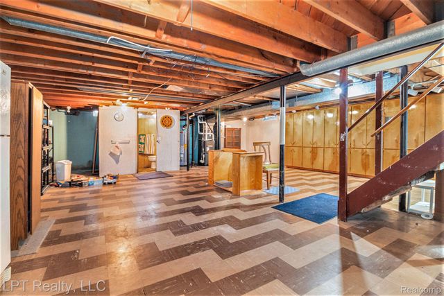 2160 Malvina Street, Lincoln Park, MI 48146