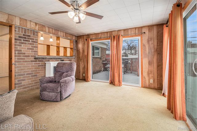 2160 Malvina Street, Lincoln Park, MI 48146