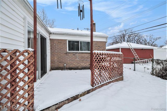 2160 Malvina Street, Lincoln Park, MI 48146