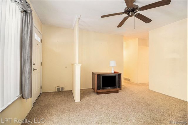 2160 Malvina Street, Lincoln Park, MI 48146