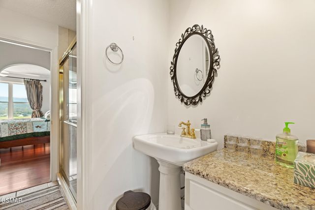 1339 Jim Fain Road, Sevierville, TN 37876