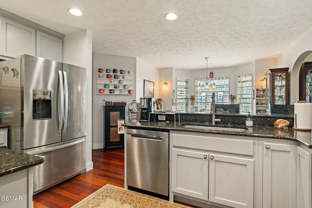 1339 Jim Fain Road, Sevierville, TN 37876