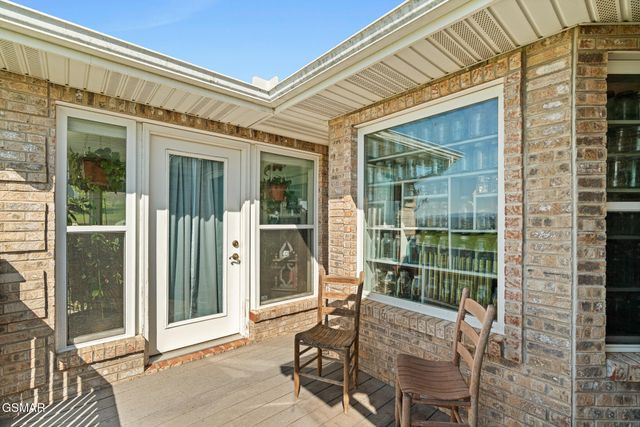 1339 Jim Fain Road, Sevierville, TN 37876