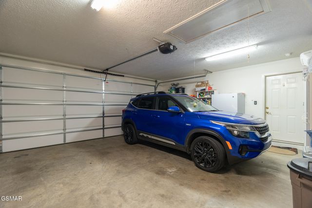 1339 Jim Fain Road, Sevierville, TN 37876