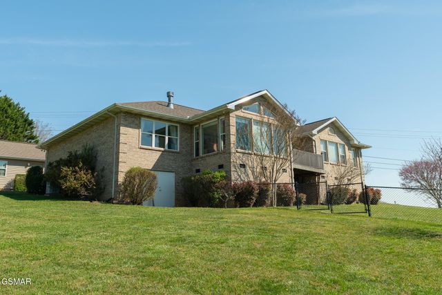 1339 Jim Fain Road, Sevierville, TN 37876