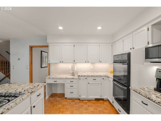 760 Nw 90TH Pl, Portland, OR 97229