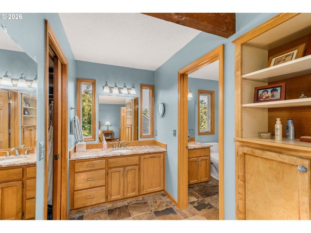 760 Nw 90TH Pl, Portland, OR 97229