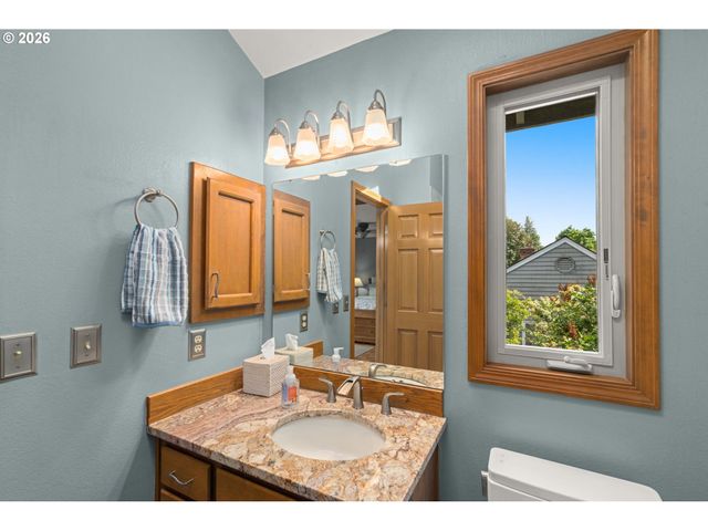 760 Nw 90TH Pl, Portland, OR 97229