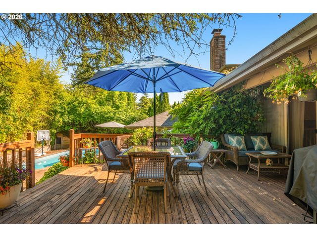 760 Nw 90TH Pl, Portland, OR 97229